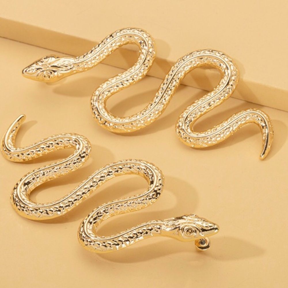 🐍 New diamond cut sparkling rose goldtone snake earrings 🐍
